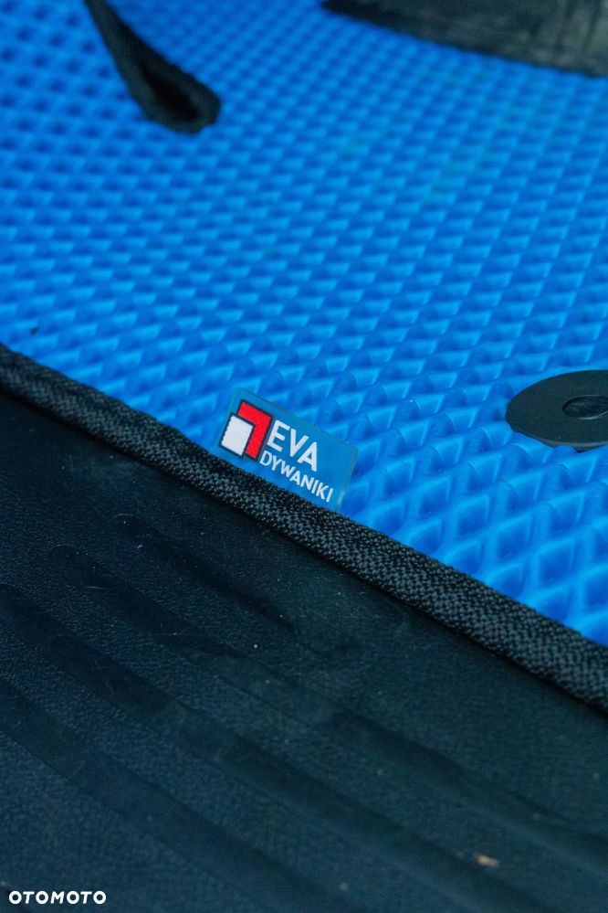 Chrysler Pacifica - 21