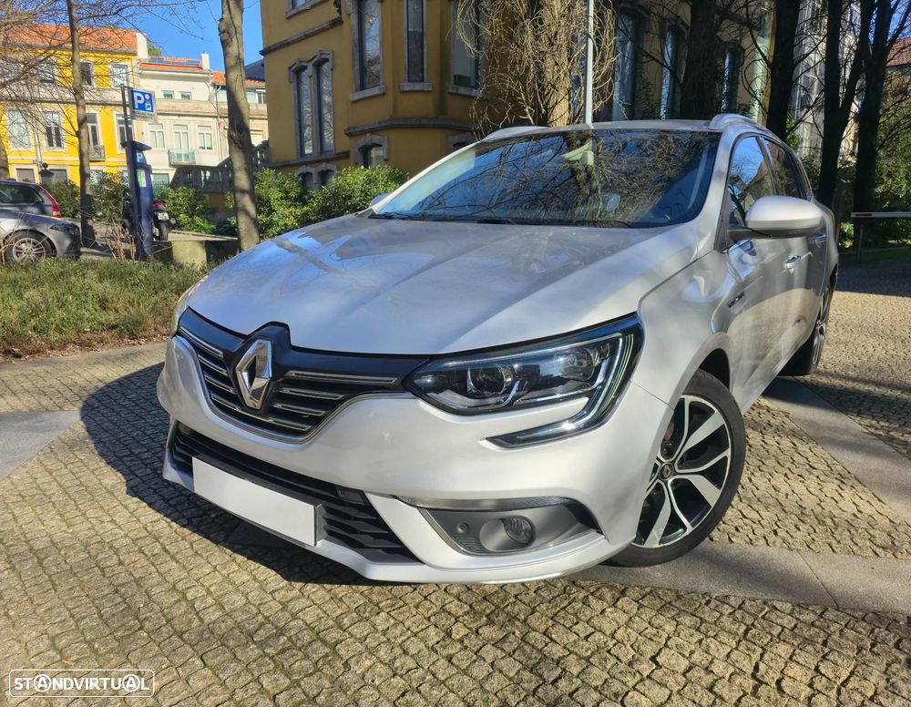 Renault Mégane Sport Tourer BLUE dCi 115 BOSE EDITION - 2