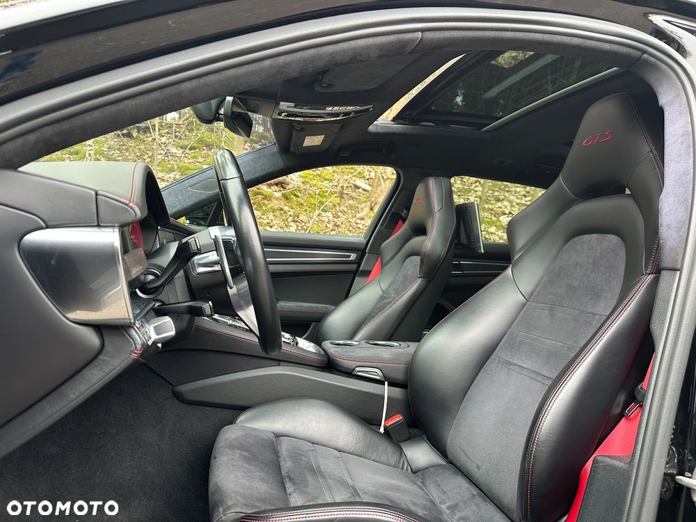 Porsche Panamera - 26