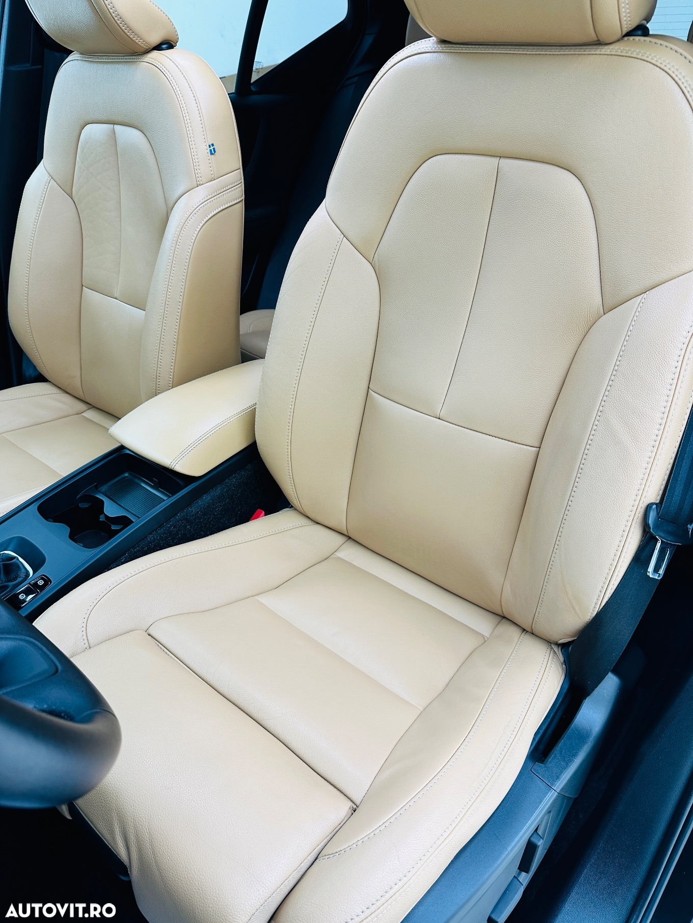 Volvo XC 40 - 9