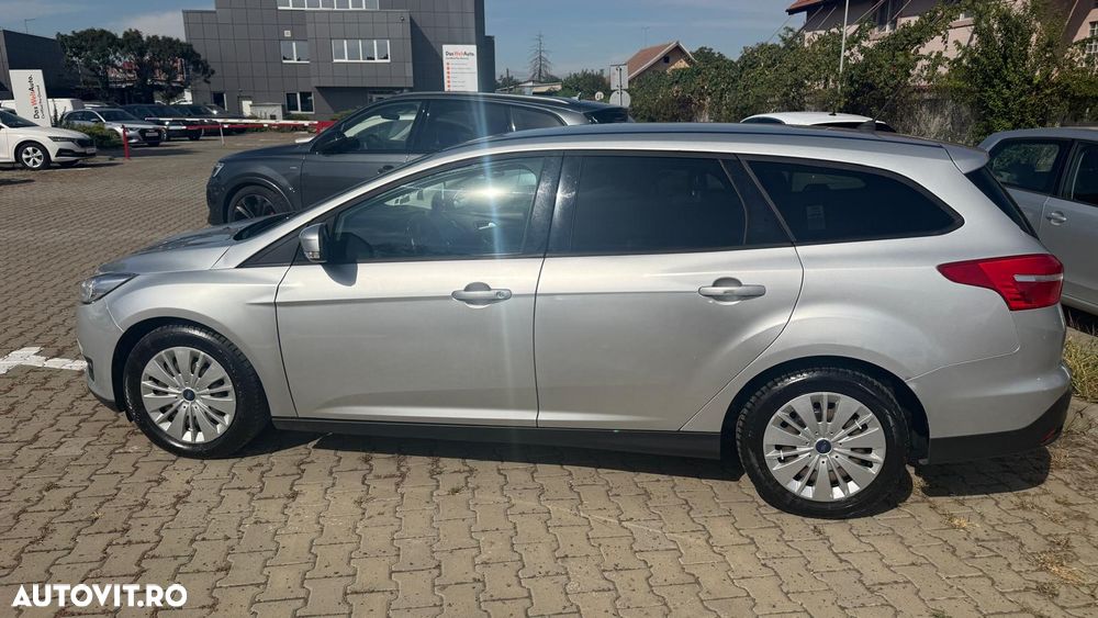 Ford Focus - 7