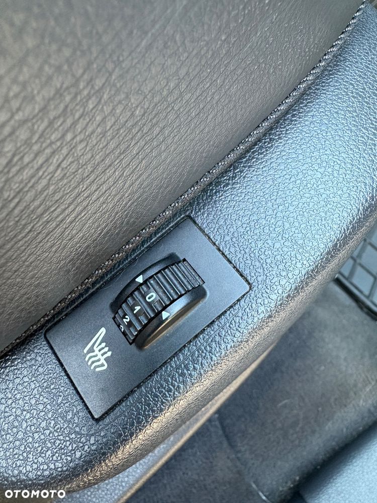 Peugeot 3008 2.0 HDi Premium - 9