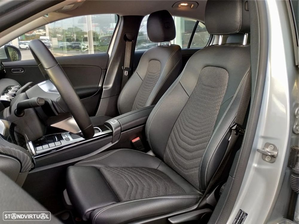 Mercedes-Benz A 200 7G-DCT - 4