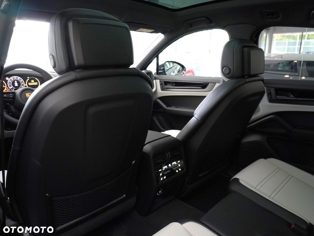 Porsche Cayenne Black Edition - 33