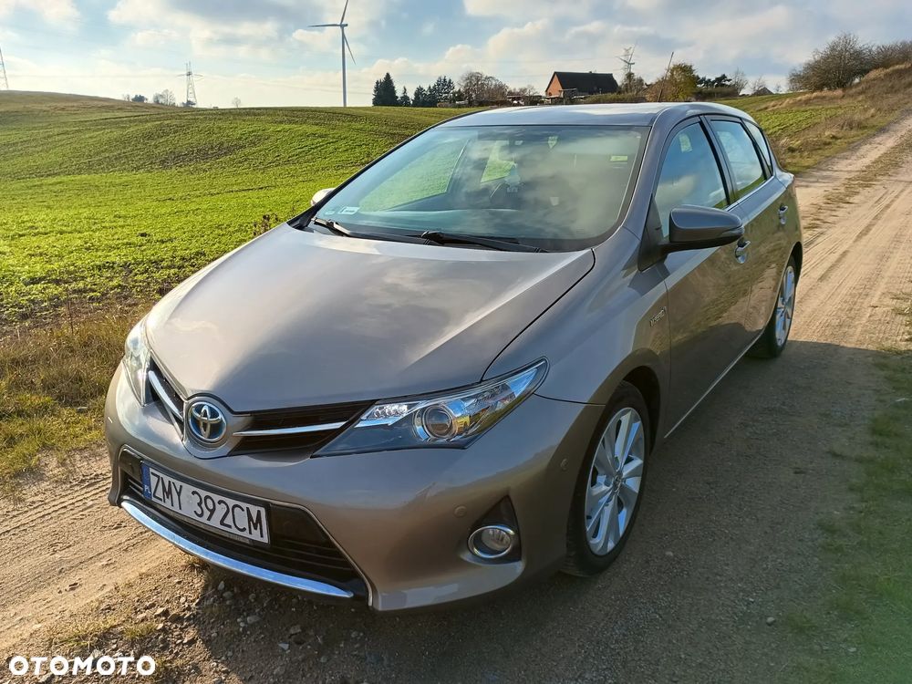 Toyota Auris - 1