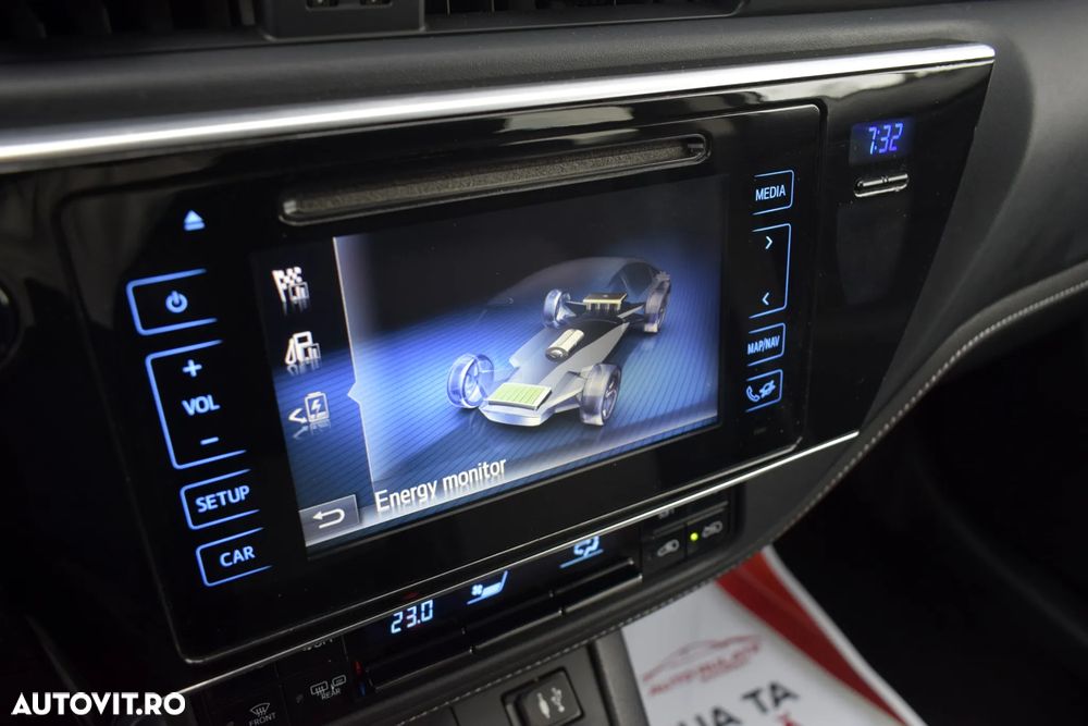 Toyota Auris 1.8 VVT-i Automatik Design Edition - 21