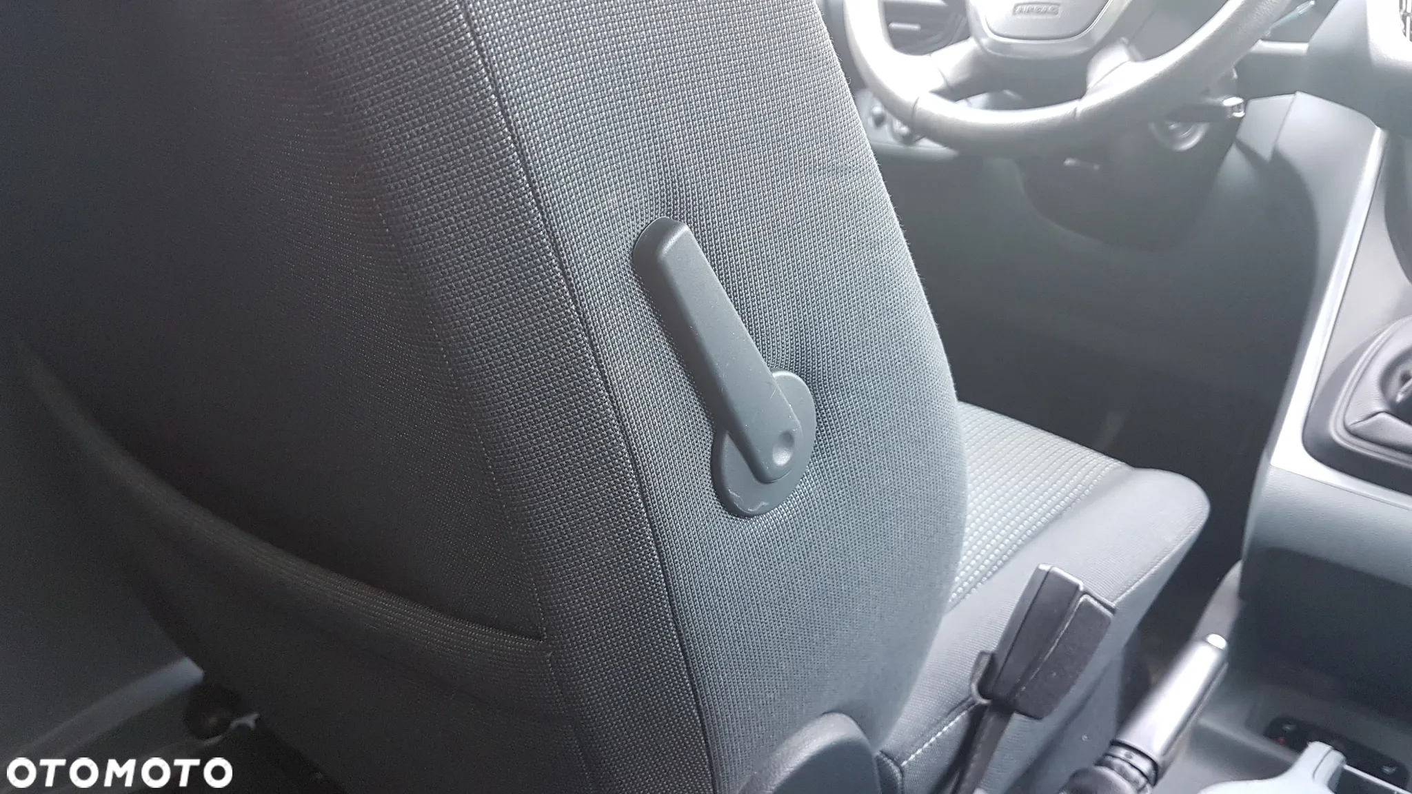 Ford Grand C-MAX - 20