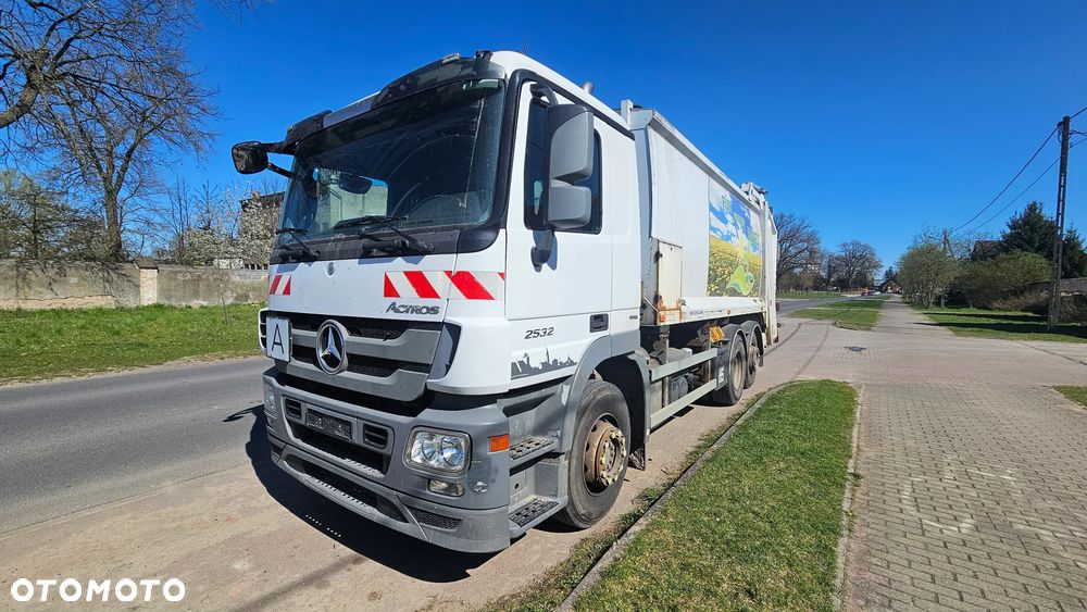 Mercedes-Benz ACTROS 2532 L 6x2 - 2