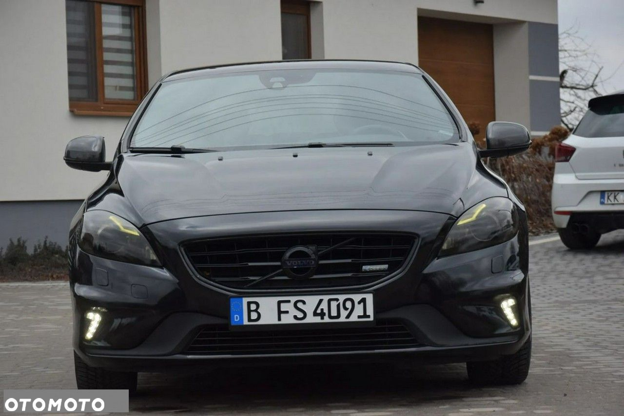Volvo V40 D4 Drive-E R-Design Kinetic - 2
