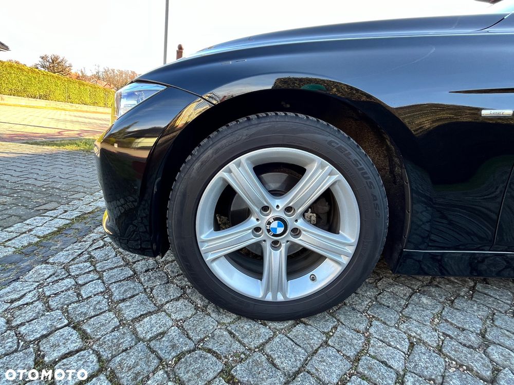 BMW Seria 3 318d Blue Performance Luxury Line - 20