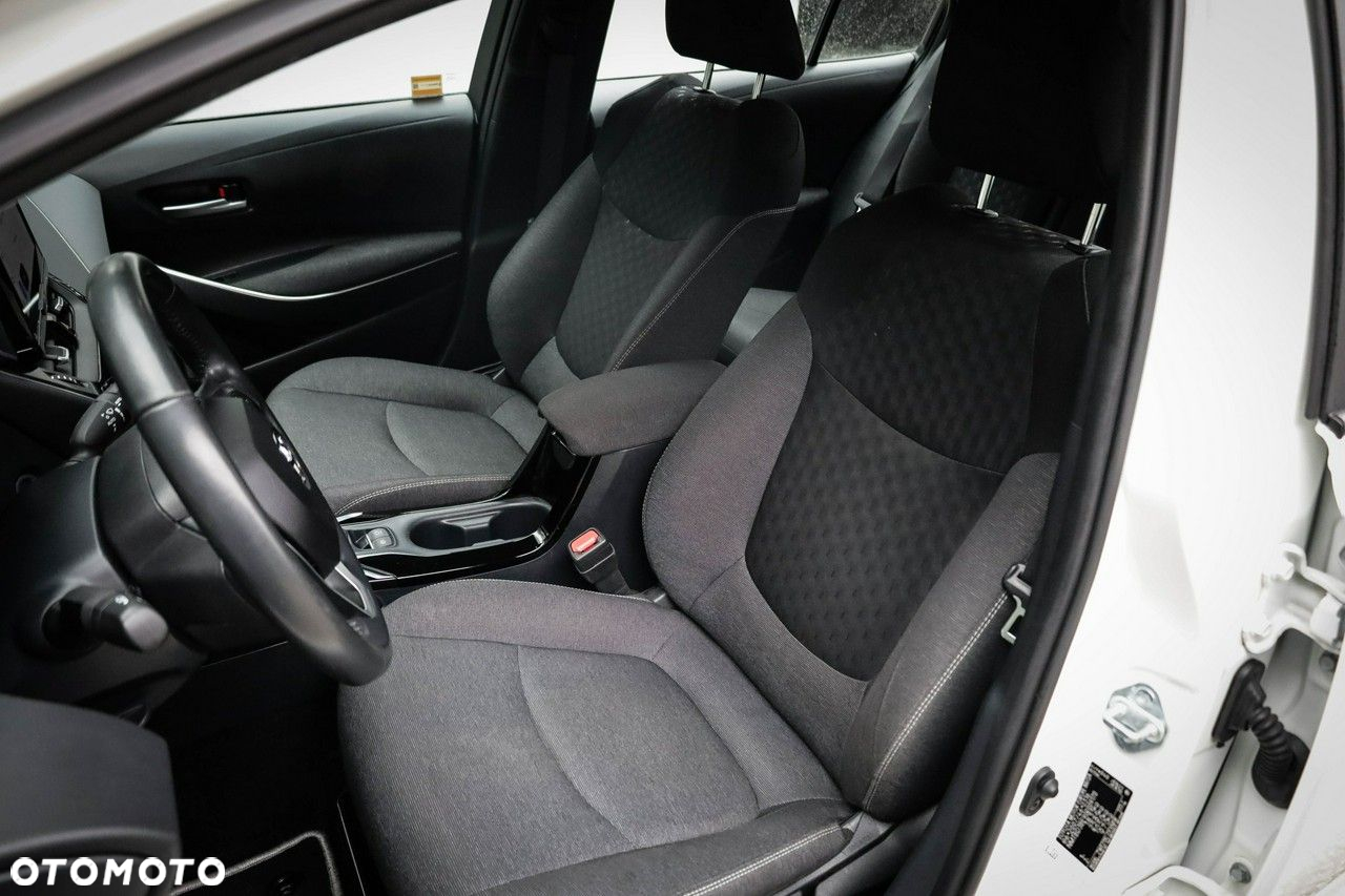 Toyota Corolla - 11