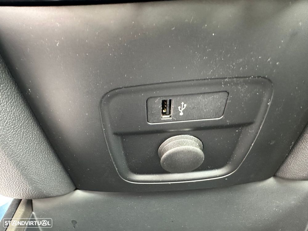 MINI Countryman Cooper SE ALL4 Auto - 32