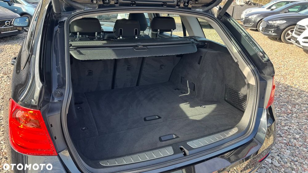 BMW Seria 3 318d DPF Edition Sport - 25