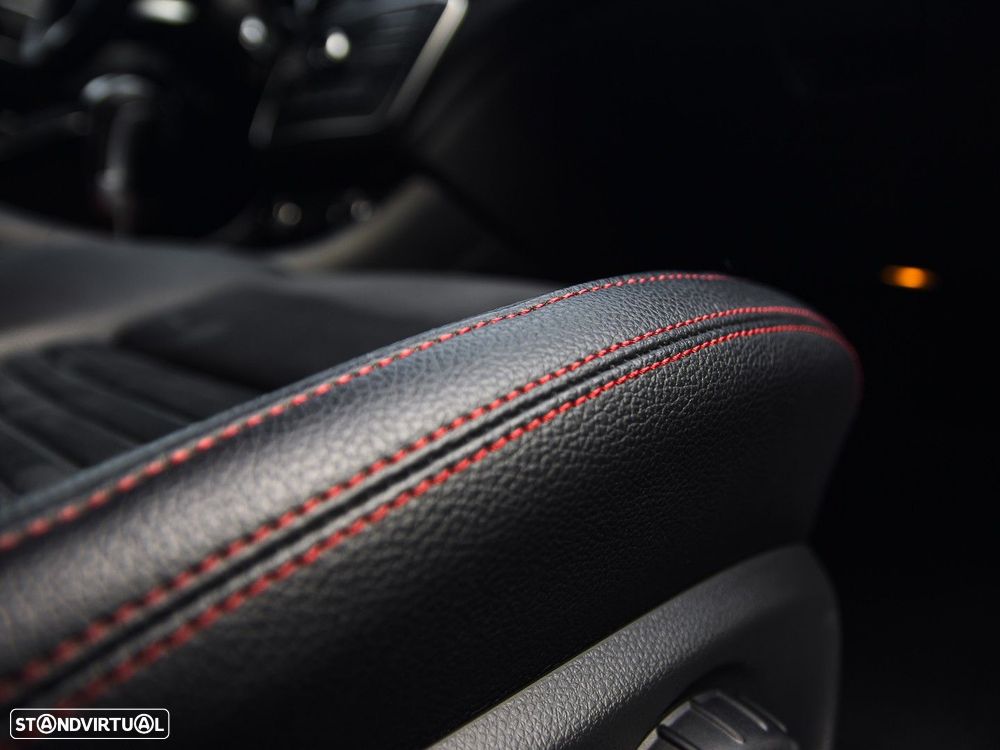 Mercedes-Benz CLA 180 d Shooting Brake AMG Line - 24