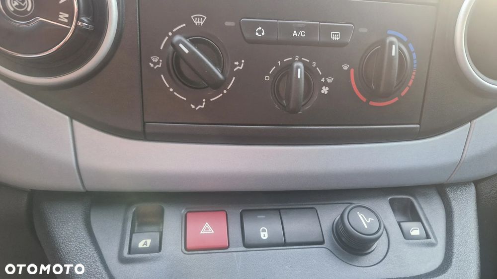 Citroën Berlingo Multispace e-HDi 90 FAP EGS6 Tendance - 12