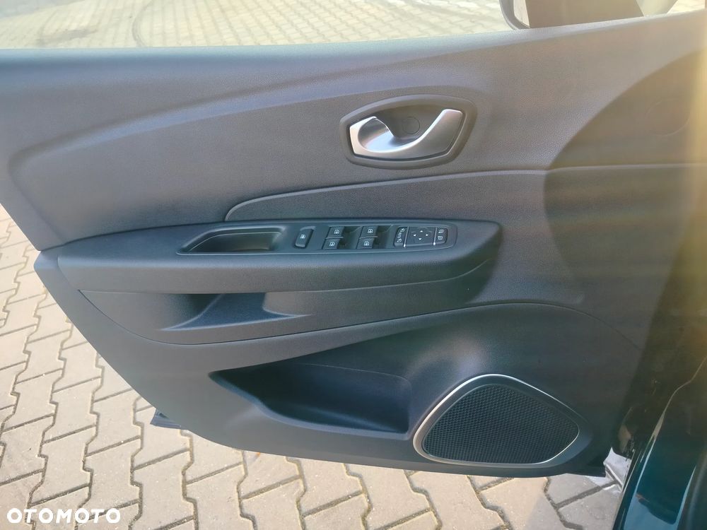 Renault Captur 1.0 TCe Intens - 22