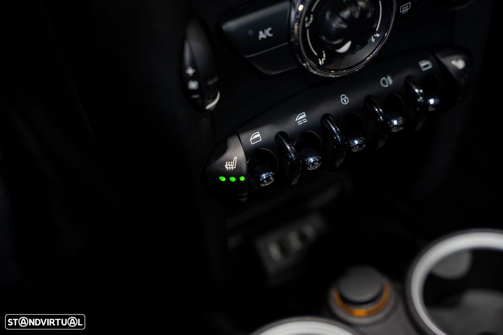 MINI Cabrio Cooper D - 16