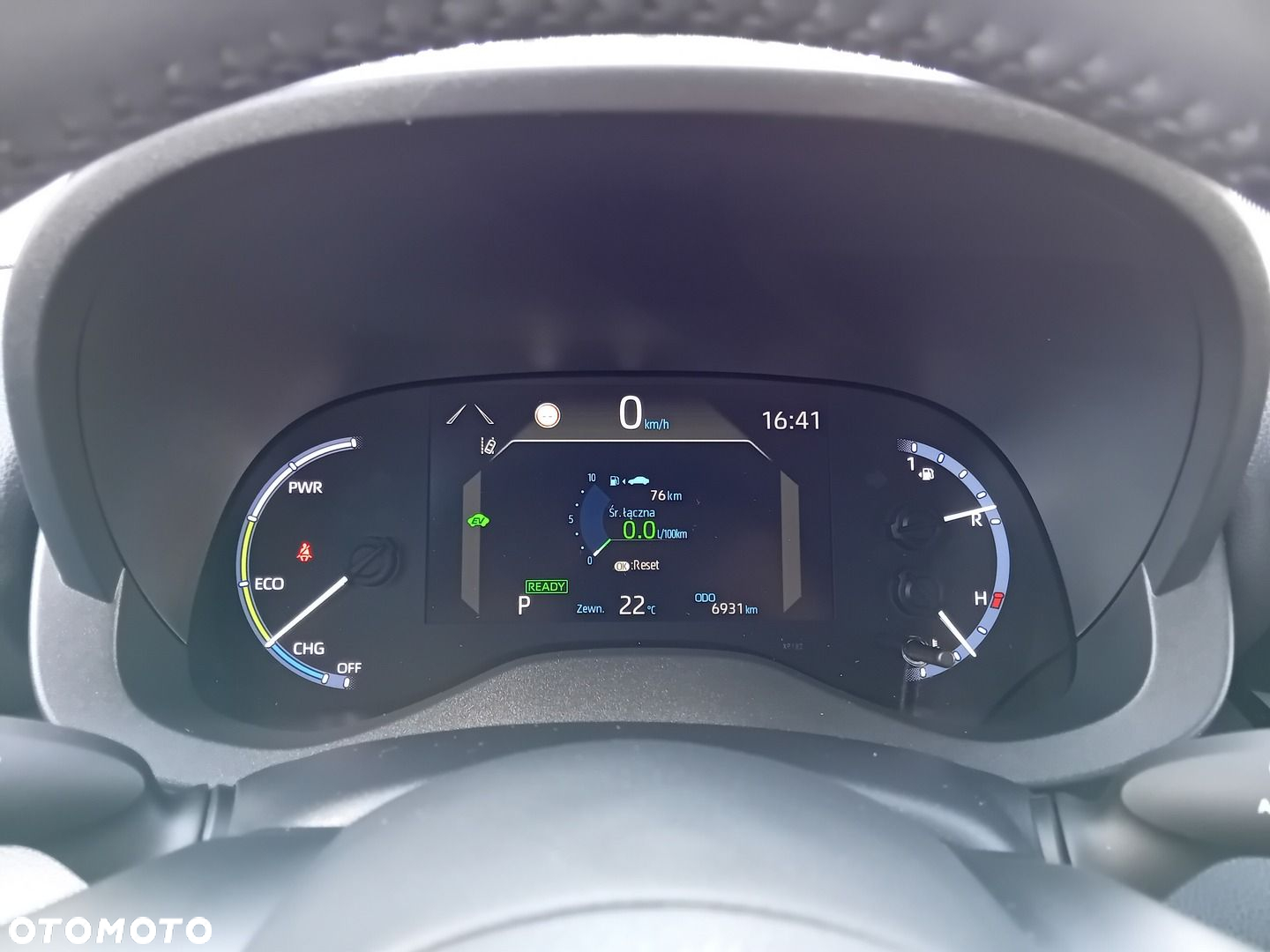 Toyota Yaris Cross - 12