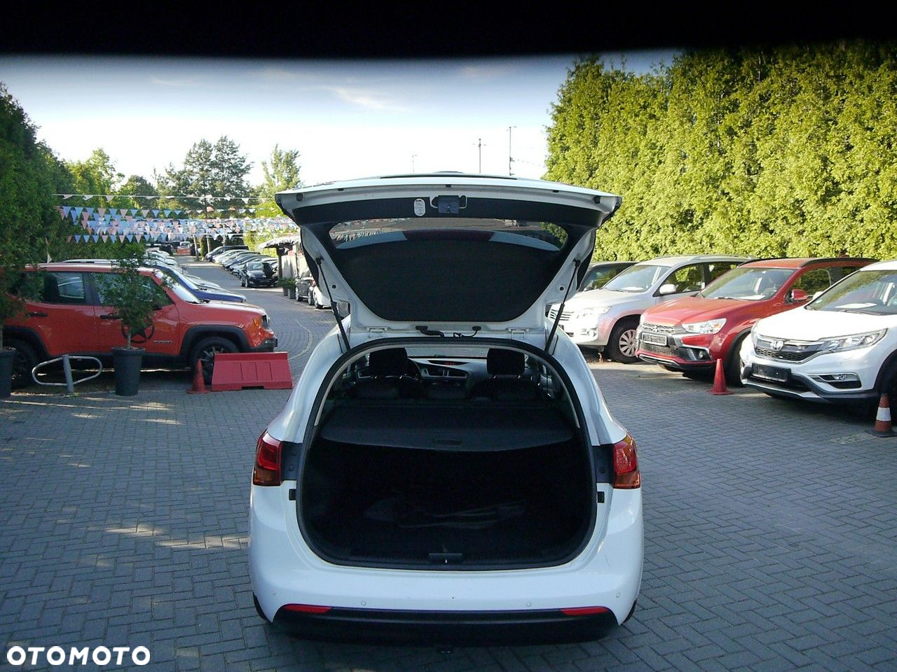 Kia Ceed 1.6 GDI Spirit - 12