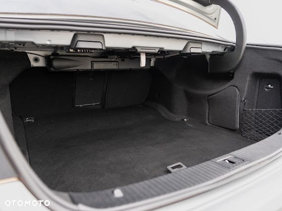 Mercedes-Benz Klasa E 63 AMG AMG Speedshift 7G-MCT - 13