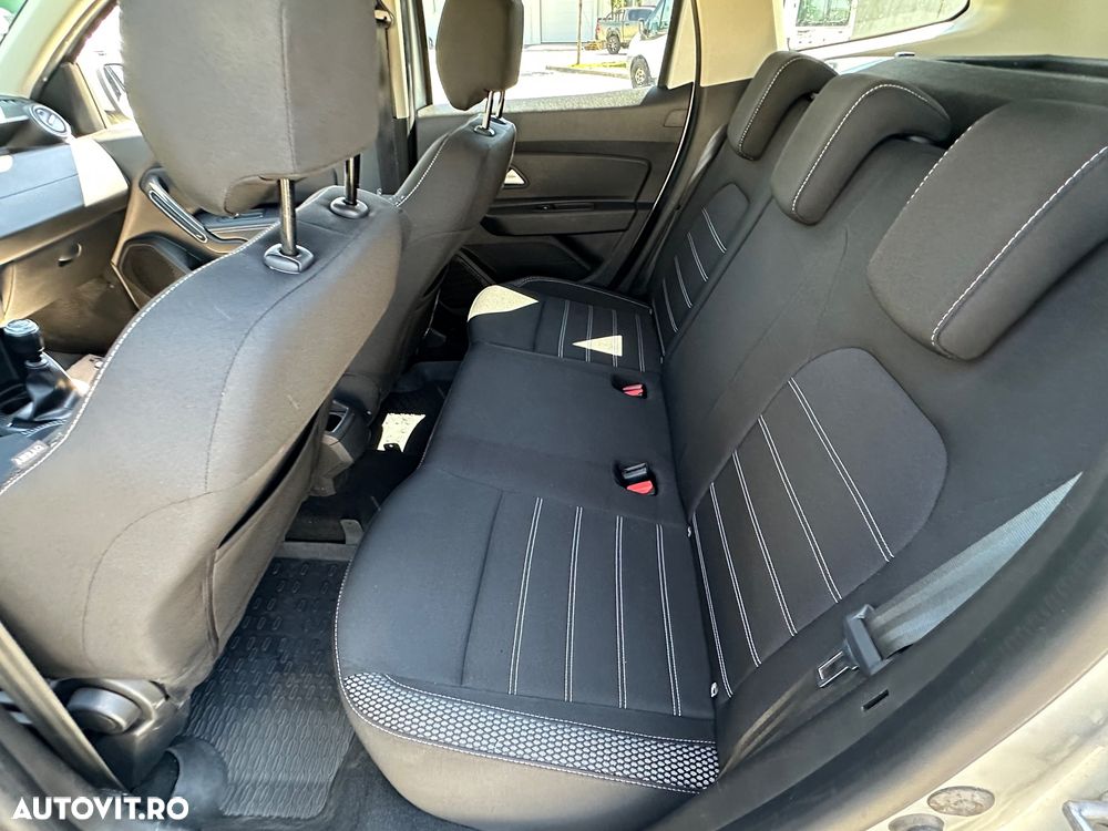 Dacia Duster Blue dCi 115 4WD Prestige - 10