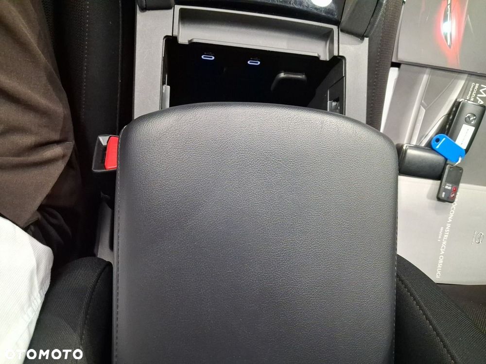 Mazda 3 - 32