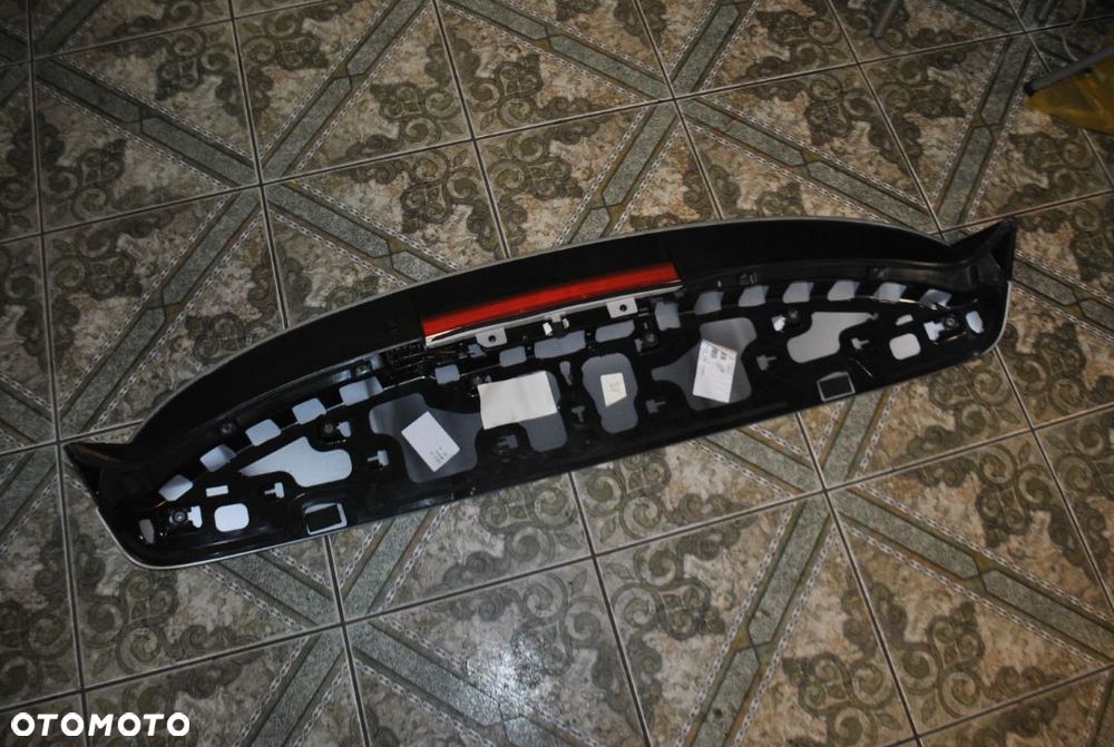 Lotka spoiler klapy Fiat 500X - 4