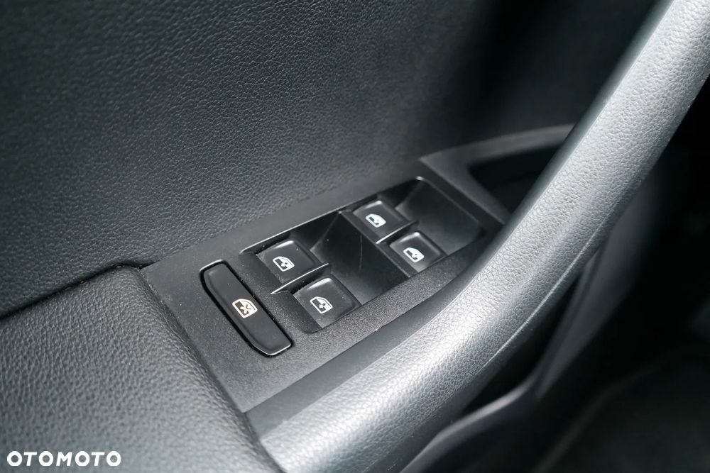 Skoda Octavia 1.4 TSI Ambition - 19
