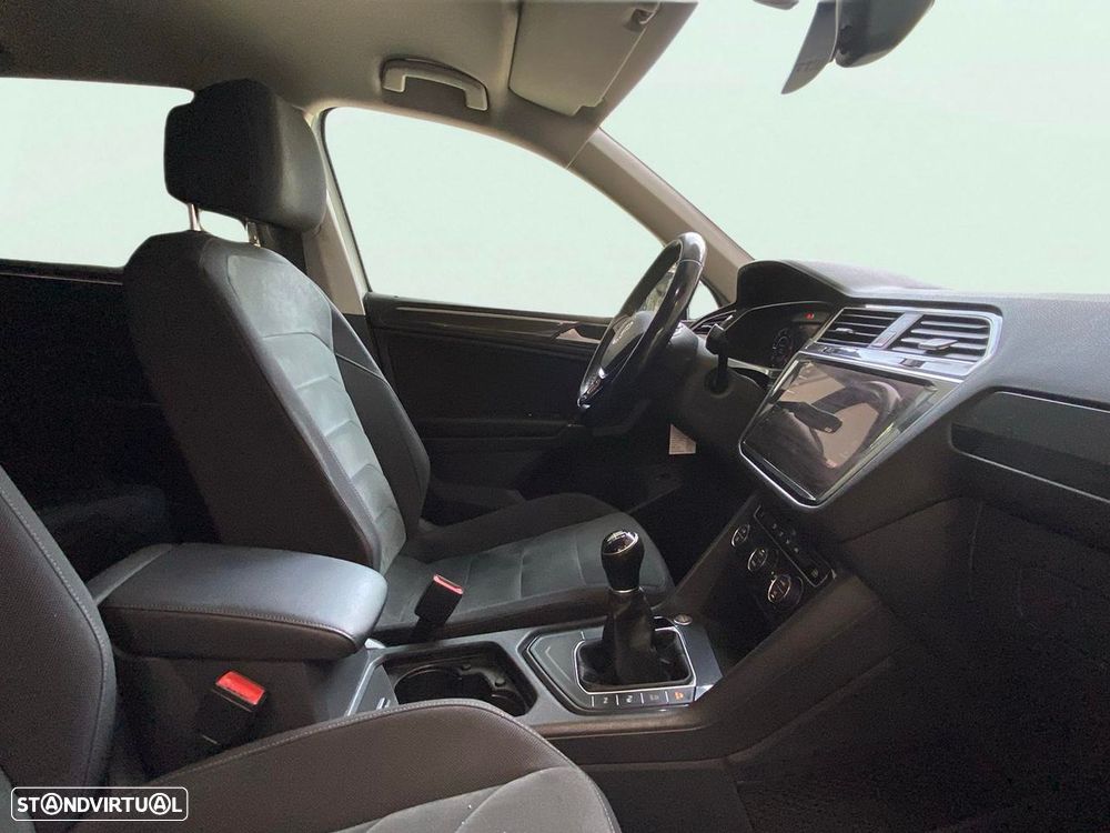 VW Tiguan Allspace 2.0 TDI Highline - 16
