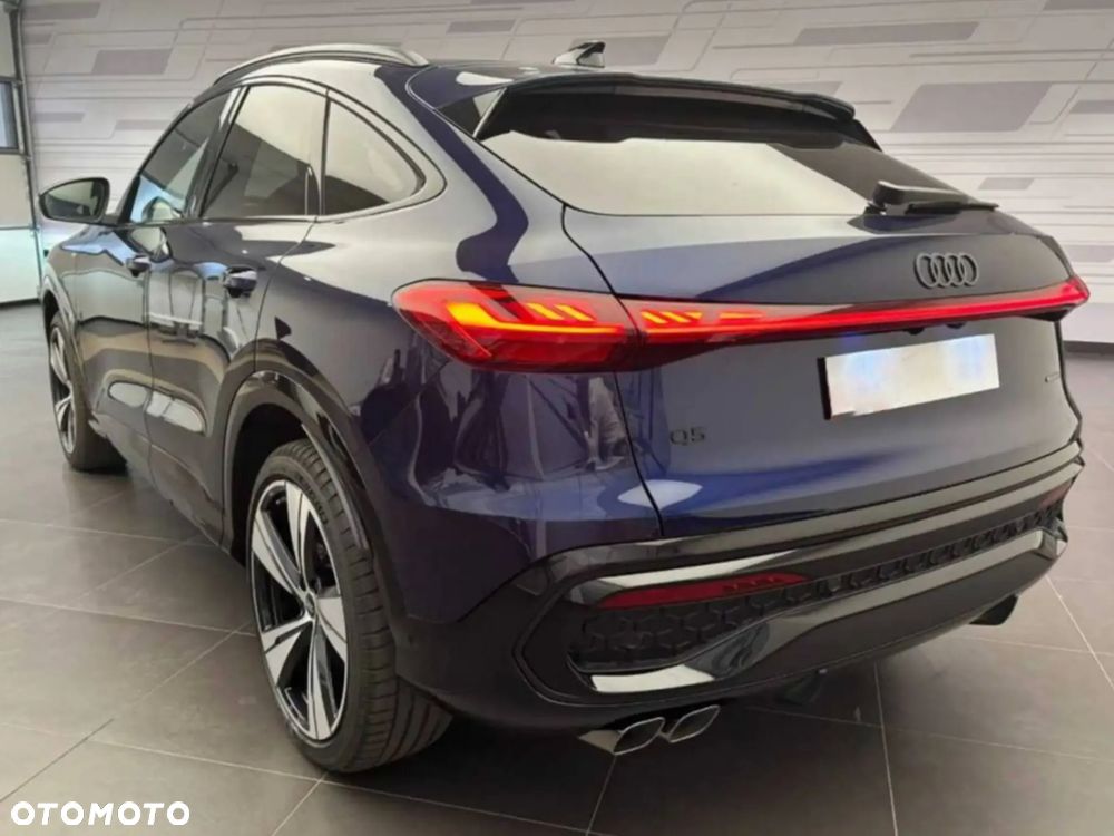 Audi Q5 Sportback - 4