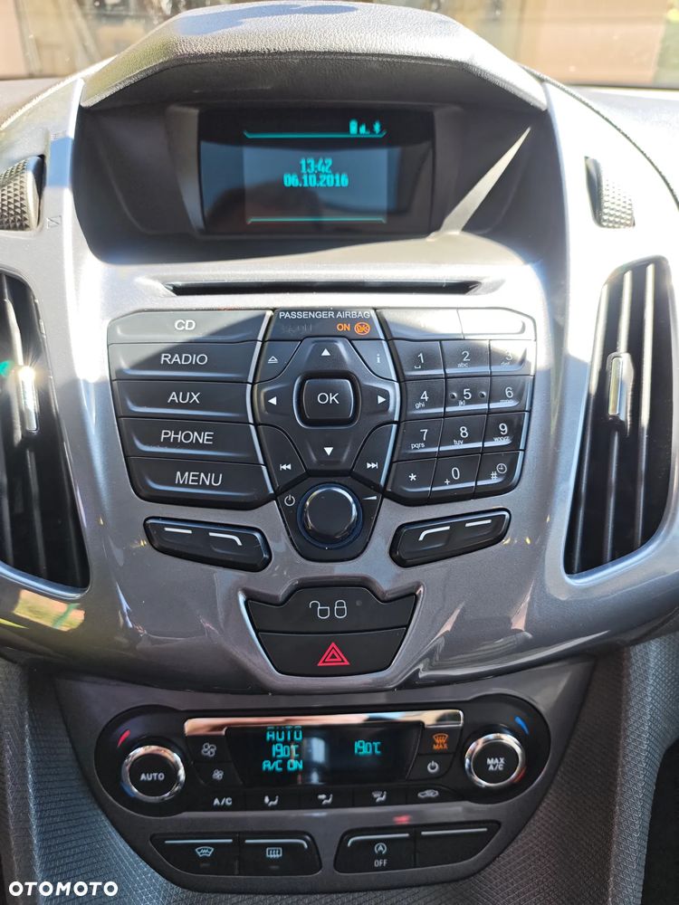 Ford Tourneo Connect 1.5 TDCi Titanium - 6