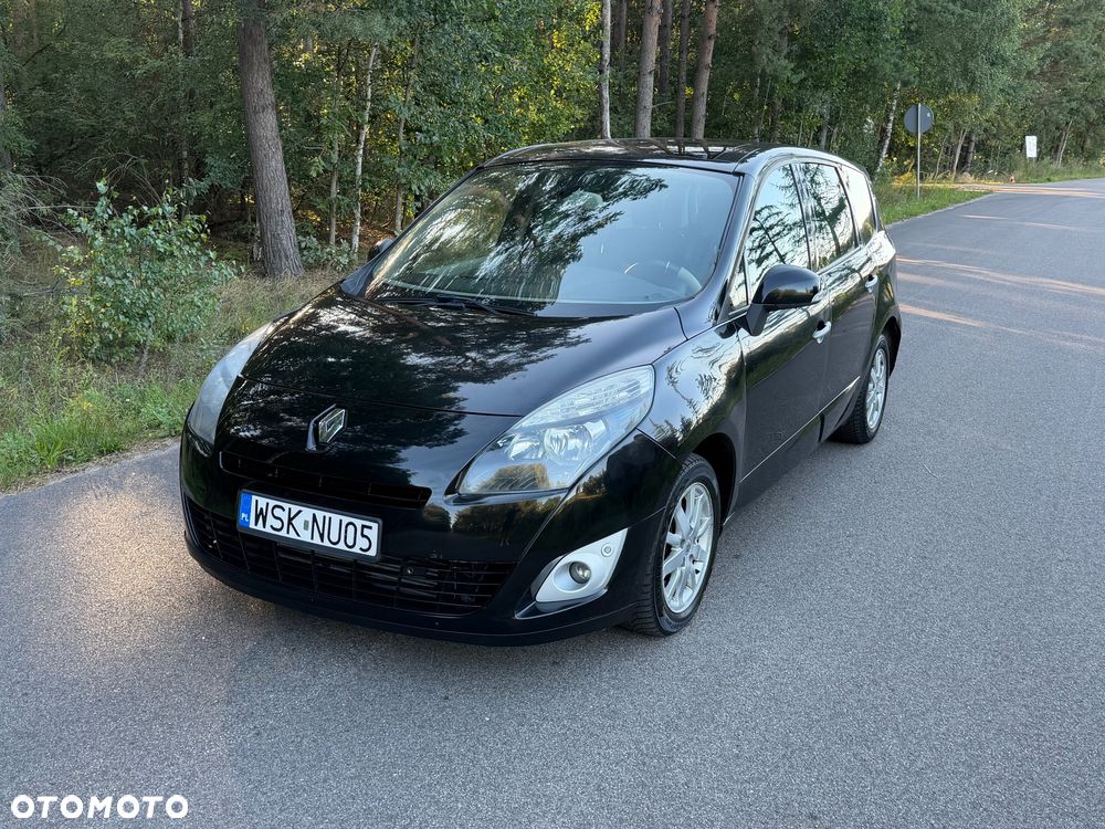 Renault Grand Scenic - 11