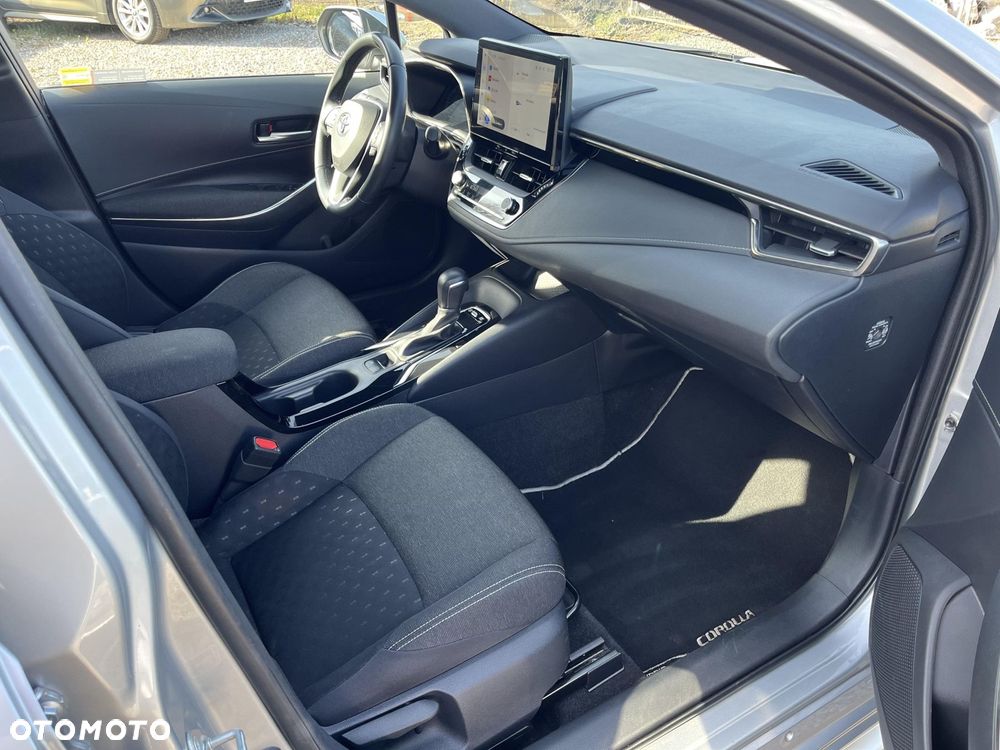 Toyota Corolla 1.8 Hybrid Comfort - 22