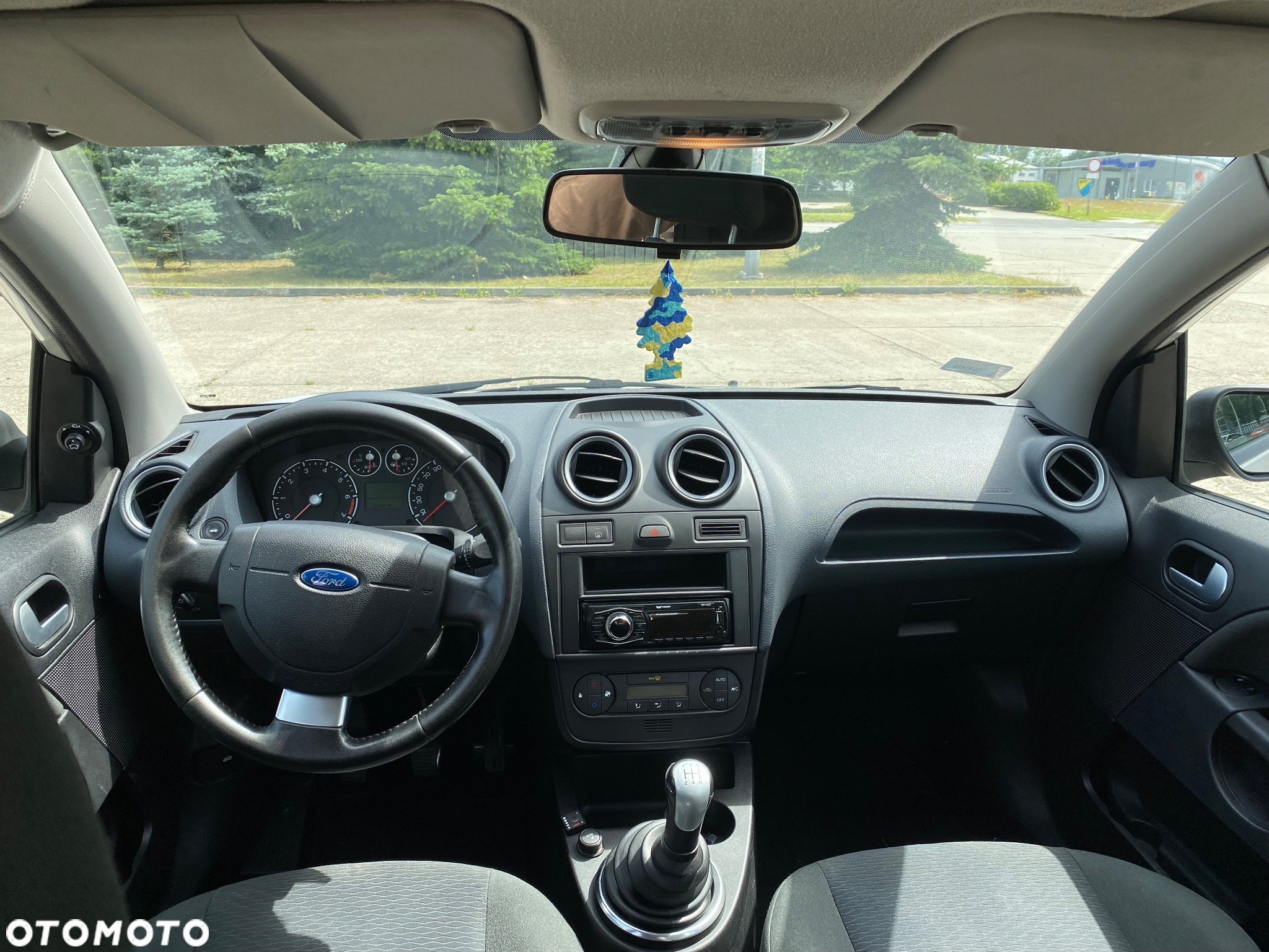 Ford Fiesta 1.3 Ghia - 13