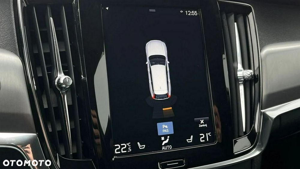 Volvo V90 D3 AWD Momentum - 33