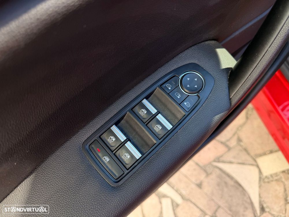 Renault Captur 1.3 TCe Exclusive EDC - 30