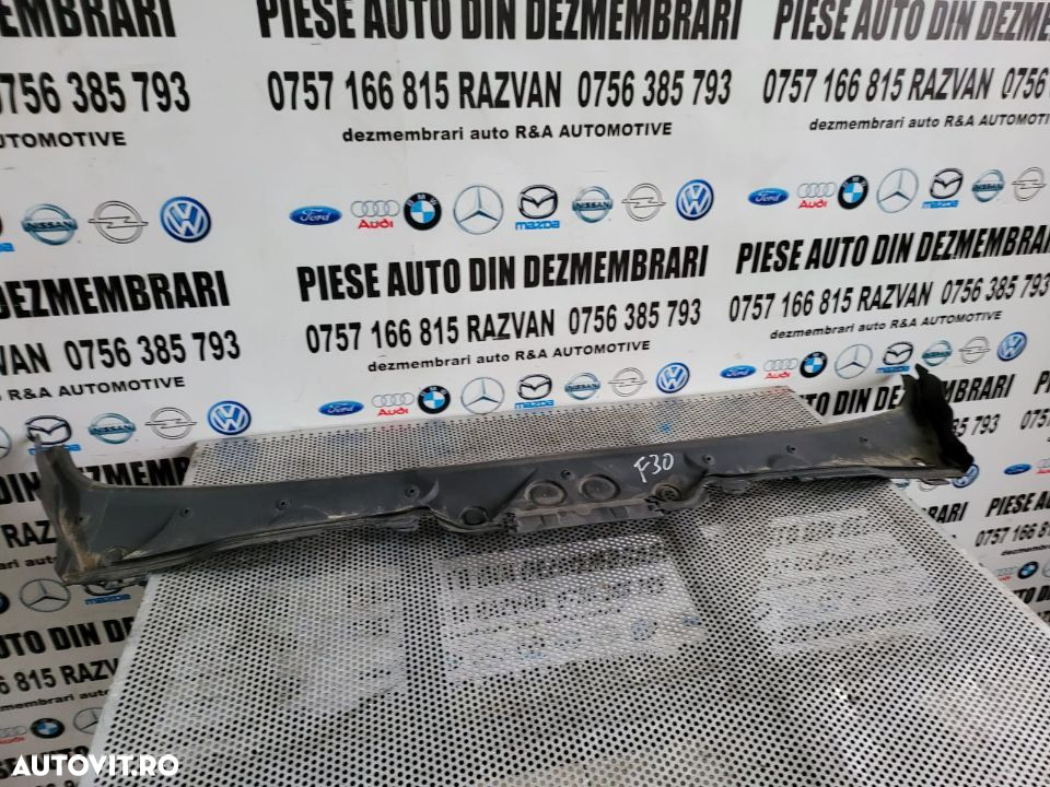 Grila Stergatoare BMW F30 F31 Volan Stanga Dezmembrez BMW F30 - 2