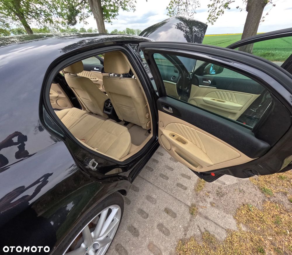 Alfa Romeo 159 1.9JTDM Distinctive - 18