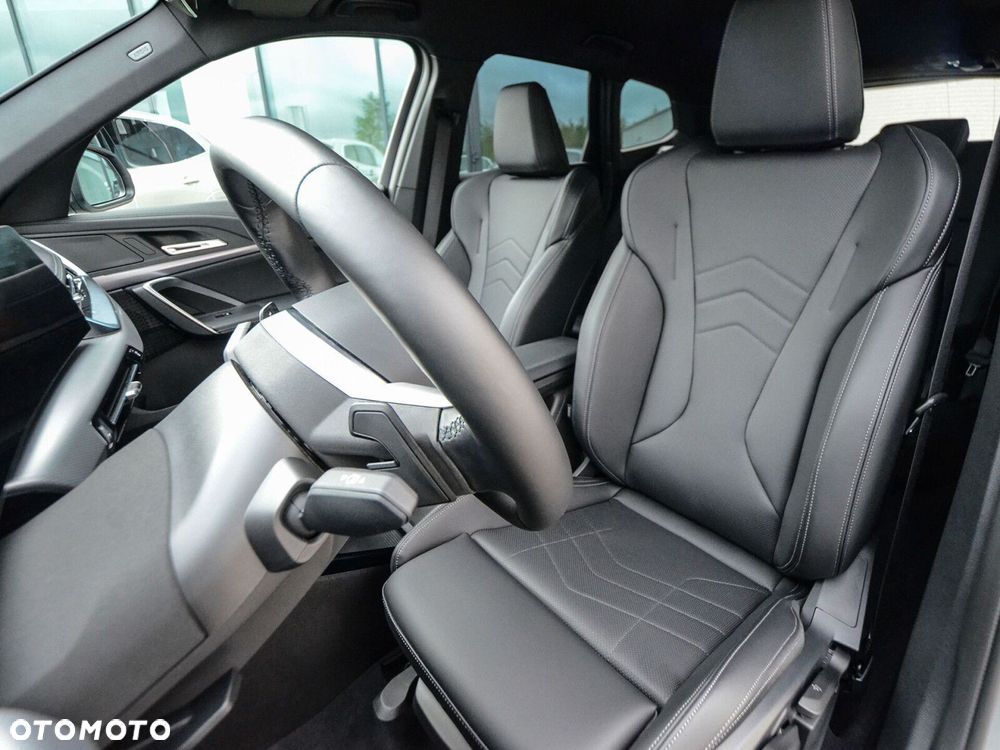 BMW X1 sDrive20i - 32