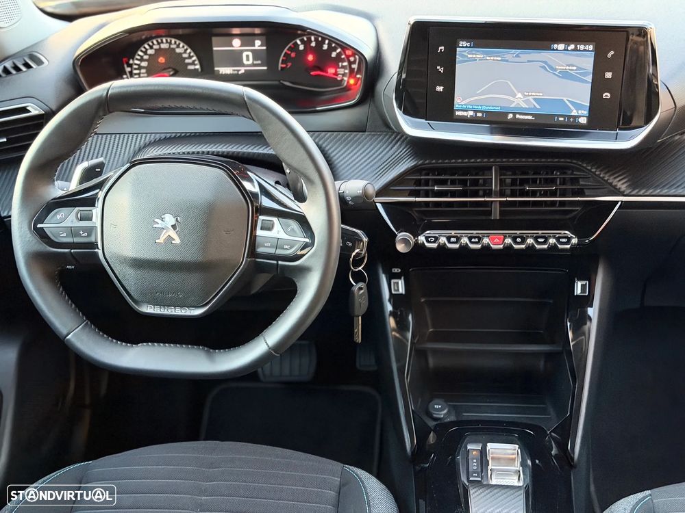 Peugeot 2008 PureTech 130 EAT8 Active - 7