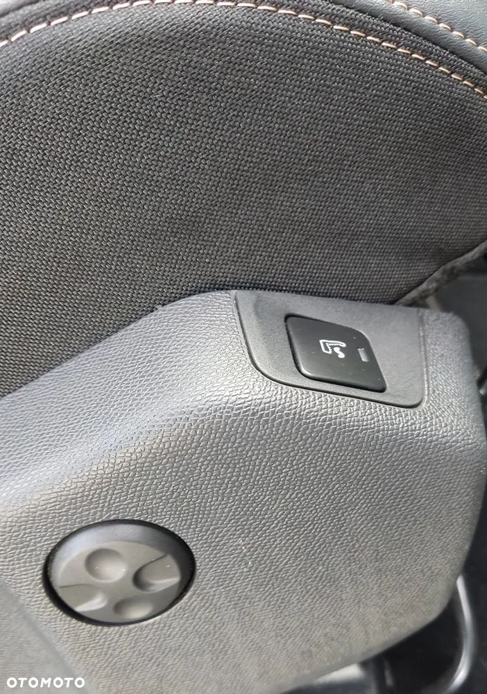 Peugeot 5008 BlueHDi 130 EAT8 GT - 14