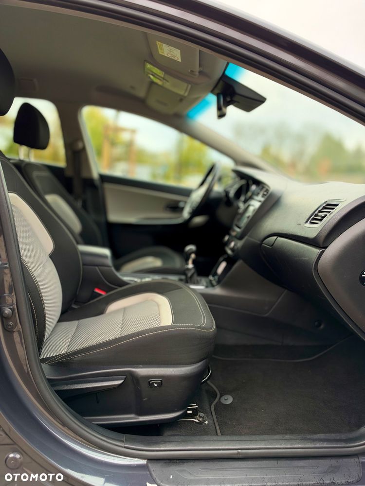 Kia Ceed 1.6 CRDi 136 ISG Platinum Edition - 20