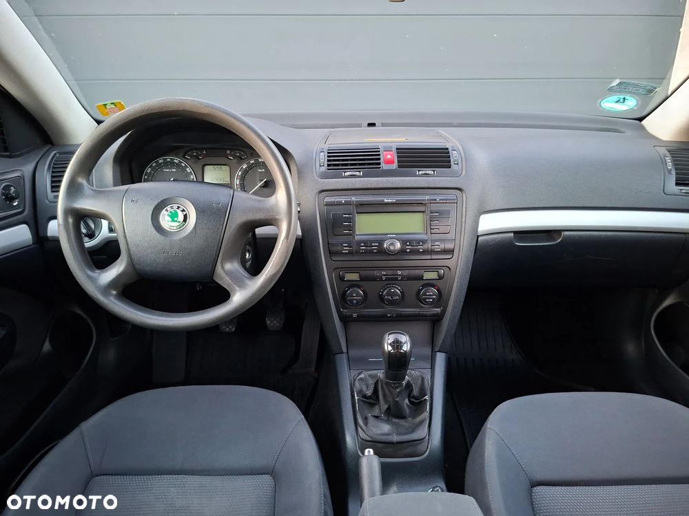 Skoda Octavia 1.6 FSI Classic - 17