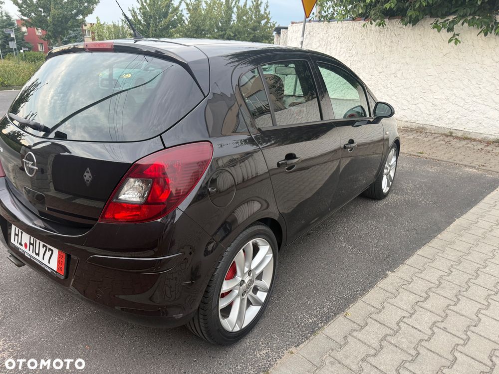 Opel Corsa 1.4 16V Color Edition - 4