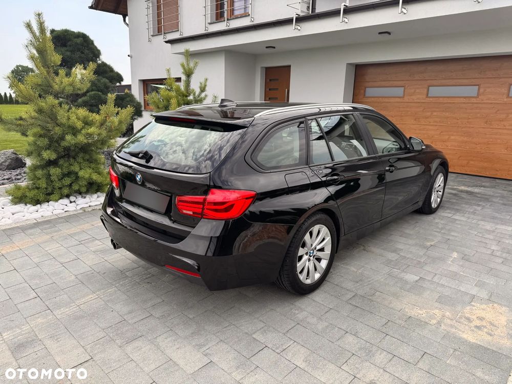 BMW Seria 3 330d xDrive Edition M Sport Shadow - 7