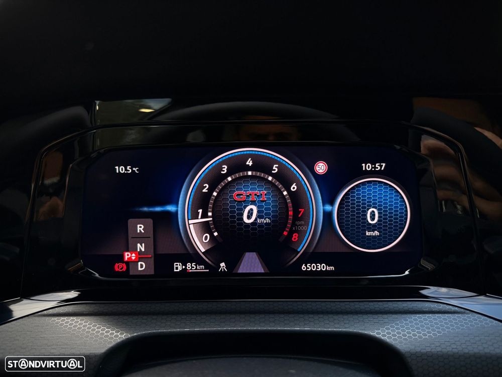 VW Golf 2.0 TSI GTI DSG - 19