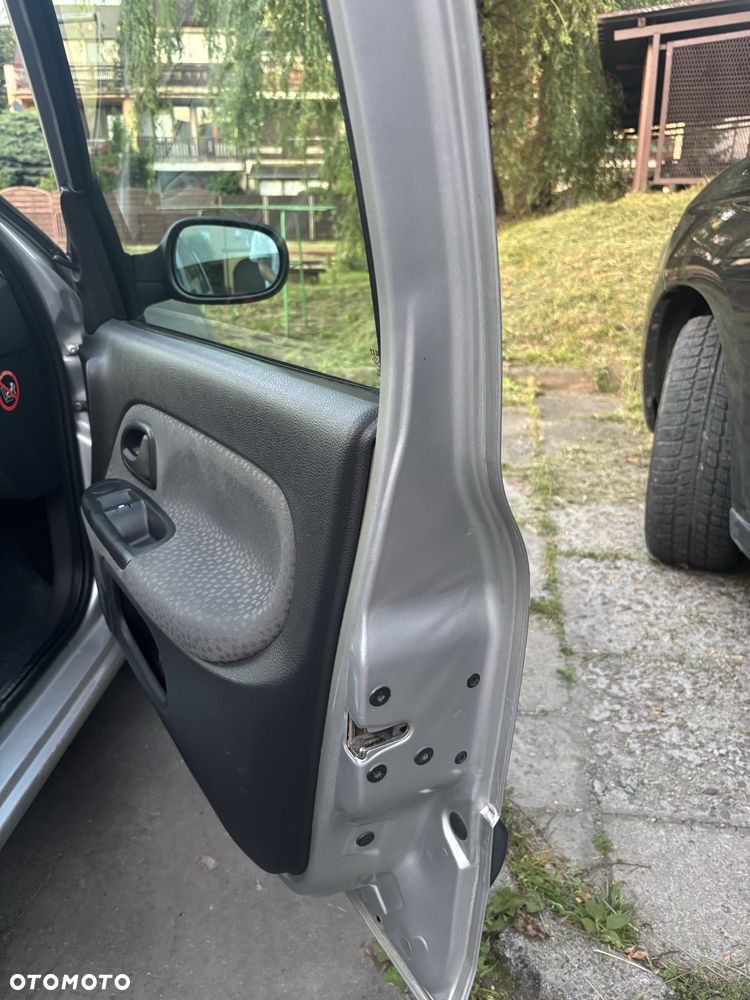 Renault Clio - 5