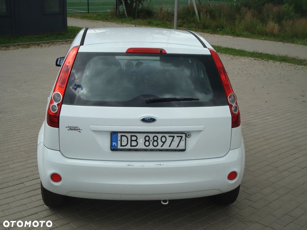 Ford Fiesta 1.25 Trend - 11