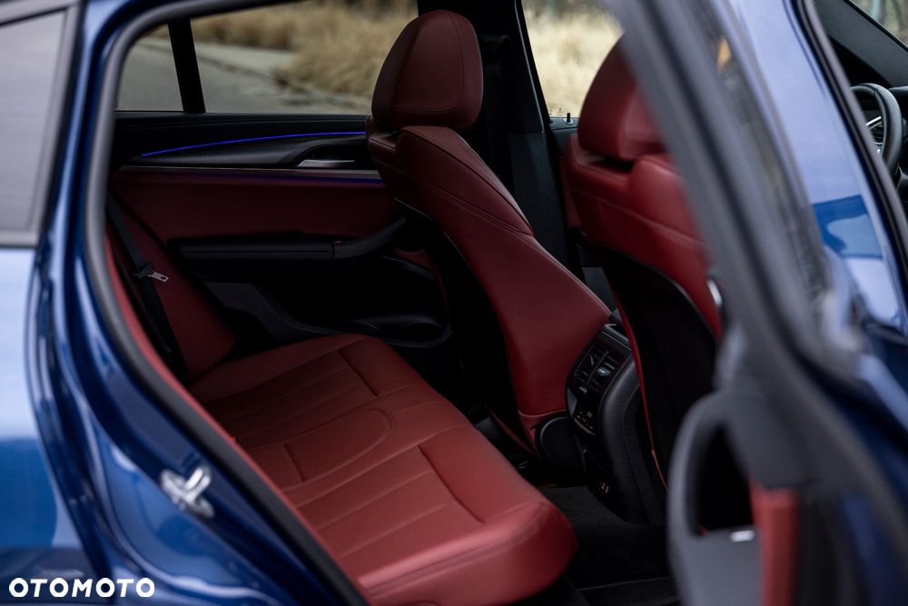 BMW X4 xM40i mHEV - 19