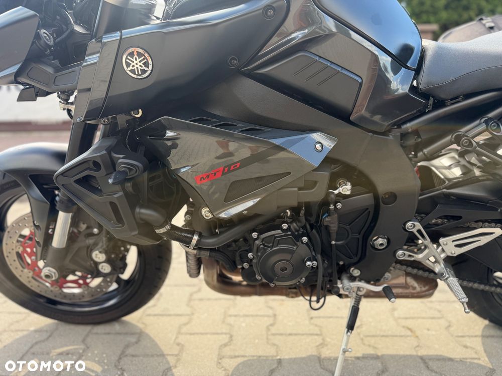 Yamaha MT - 22
